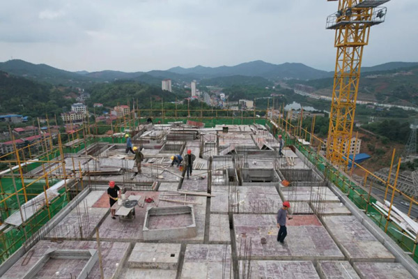 衡山泰宇盛世名都：春日焕新，A栋迈向封顶新征程