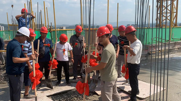 临武县龙山书居：1#栋封顶，多楼栋施工加速推进